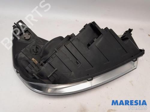 Left headlight RENAULT ESPACE IV (JK0/1_) 2.0 dCi (JK01, JK02, JK1J, JK1K, JK1H) | BP31401833C28 