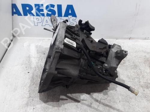 Used Gearbox RENAULT MEGANE III Grandtour (KZ0/1) 1.5 dCi (KZ09, KZ0D, KZ1G, KZ29, KZ14, KZ1W, KZ10, KZ1F,... (110 hp) 31418012