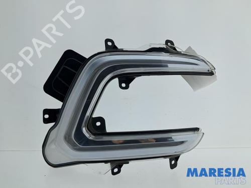 Used Right daytime light Right daytime light RENAULT CAPTUR I (J5_, H5_) 1.3 TCe 150 (J5NK, J5JS) (150 hp) 40093074 40093074