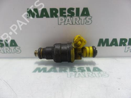 Used Injector ALFA ROMEO 146 (930_) 1.4 i.e. 16V T.S. (930.B3A) (103 hp) 31389645