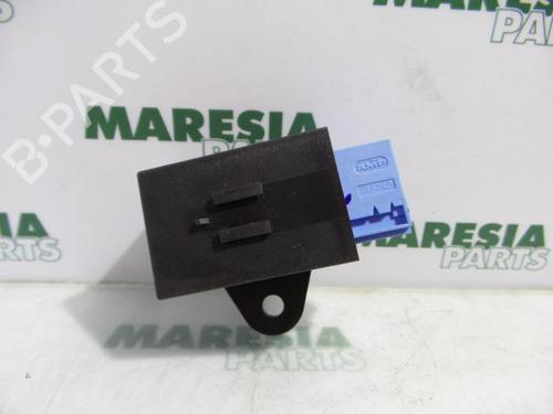 control-unit-peugeot-407-sw-6e_-6d_-2004-2005-2006-2007-2008-2009-2010-2011-31525264 main image