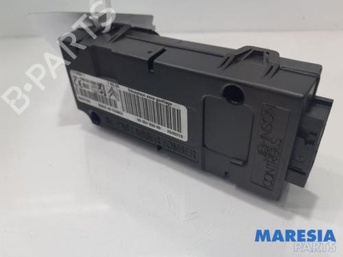 Used Electronic module PEUGEOT 3008 I MPV (0U_) 1.6 THP (156 hp) 31427470