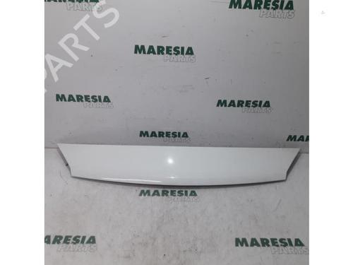 Used Front bumper RENAULT SCÉNIC II (JM0/1_) 1.6 16V (JM1R) (112 hp) 31483523