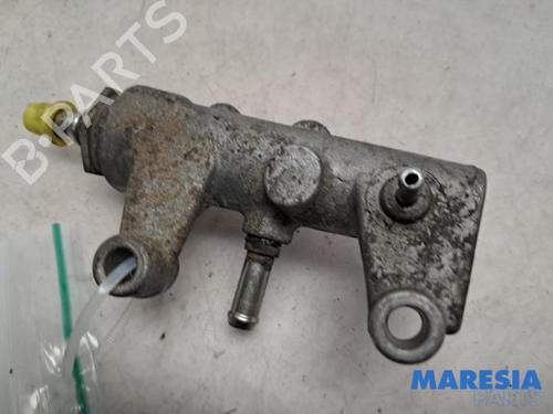 Used Electronic sensor ALFA ROMEO GT (937_) 1.9 JTD (937CXN1B) (150 hp) 31426460