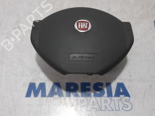 Used Driver airbag FIAT PANDA (169_) 1.2 (169AXF2A, 169AXF1A) (69 hp) 31451445