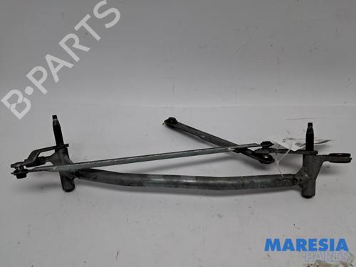 Used Front wipers mechanism Front wipers mechanism FIAT 500L (351_, 352_) 1.4 (199LYB1B) (95 hp) 40235629 40235629