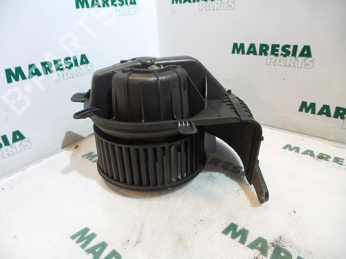 Used Heater blower motor RENAULT SCÉNIC II (JM0/1_) 1.5 dCi (JM1F) (86 hp) 31492701