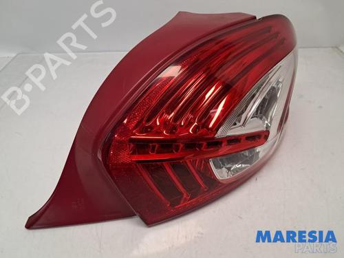 Højre baglygte Højre baglygte PEUGEOT 208 I (CA_, CC_) 1.4 HDi (68 hp) 31505376 31505376