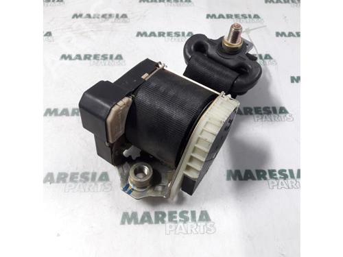 Used Rear left seatbelt FIAT STILO (192_) 1.6 16V (192_XB1A) (103 hp) 31437080
