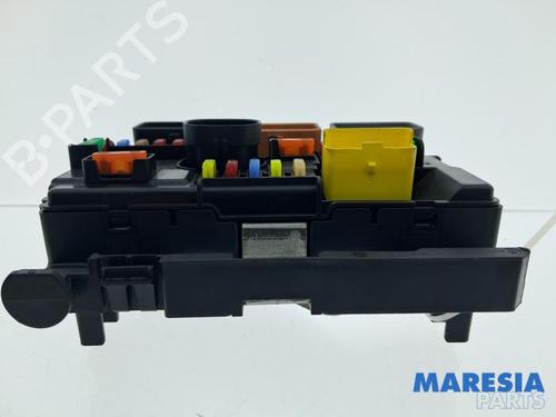 Fuse box CITROËN DS3 (SA_) 1.6 THP 155 | BP33296527E1 - Image 2