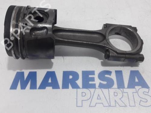 other-fiat-scudo-van-270_-272_-2007-2008-2009-2010-2011-2012-2013-2014-2015-2016-31386969 main image