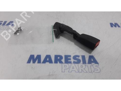 Used Seat buckle FIAT 500 (312_) 1.2 (312AXA1A) (69 hp) 31440209