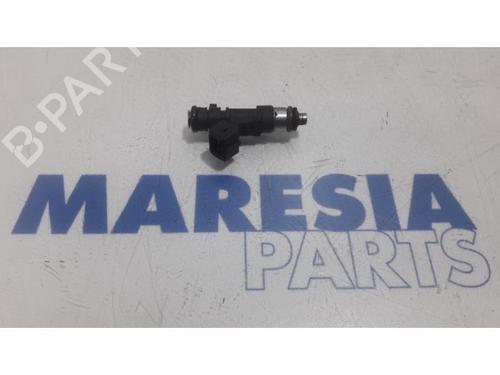 Used Injector FIAT BRAVO II (198_) 1.4 (198AXA1B) (90 hp) 31402706