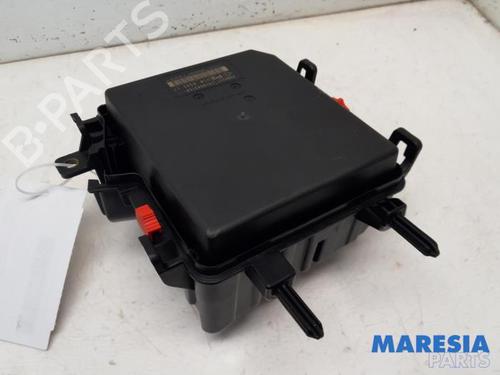 Used Fuse box RENAULT MEGANE III Grandtour (KZ0/1) 1.4 TCe (KZ0F, KZ1V) (130 hp) 31482259