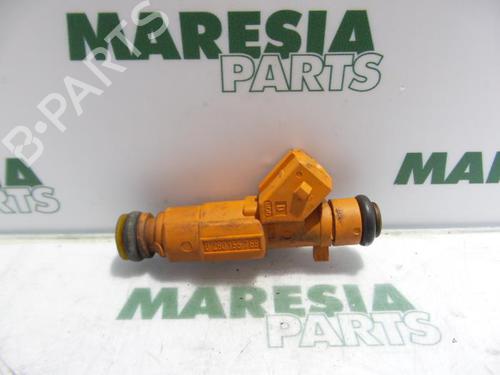 injector-alfa-romeo-166-936_-1998-1999-2000-2001-2002-2003-2004-2005-2006-2007-31398626 main image