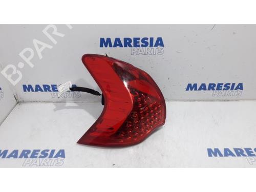 Used Left taillight PEUGEOT 3008 I MPV (0U_) 1.6 THP (156 hp) 31430007