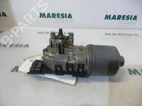 Used Front wiper motor RENAULT TWINGO II (CN0_) 1.2 Turbo (CN0C, CN0F) (100 hp) 31500743