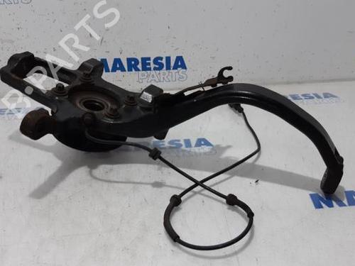 Used Right front steering knuckle Right front steering knuckle ALFA ROMEO BRERA (939_) 2.2 JTS (939.DXB11) (185 hp) 31409648 31409648