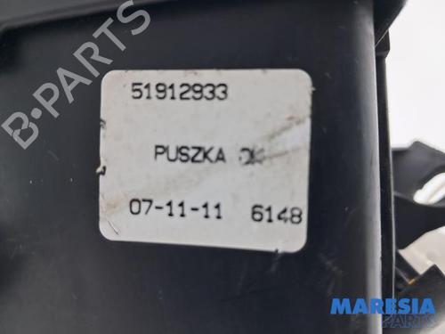 Fuse box FIAT 500 (312_) 1.2 (312AXA1A) | BP36076650E1 - Image 3