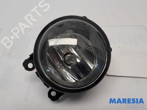 Used Left front fog light RENAULT SCÉNIC III (JZ0/1_) 2.0 16V (JZ0G, JZ0P, JZ1E, JZ1P) (140 hp) 31521687
