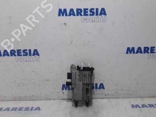 Used Switch PEUGEOT 308 SW II (LC_, LJ_, LR_, LX_, L4_) 1.6 BlueHDi 120 (120 hp) 31467680