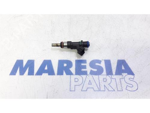 injector-renault-clio-iv-bh_-2012-2013-2014-2015-2016-2017-2018-2019-2020-2021-31450673 main image