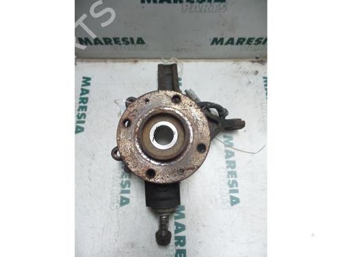 Used Left front steering knuckle PEUGEOT 307 (3A/C) 1.6 16V (109 hp) 31422907