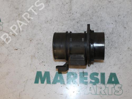 Used Mass air flow sensor RENAULT ESPACE III (JE0_) 2.2 dCi (JE0K) (130 hp) 31425708
