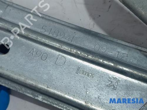 Front right window mechanism PEUGEOT 208 I (CA_, CC_) 1.4 VTi | BP31443589C23 