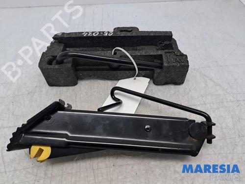 Used Other Other RENAULT TWINGO I (C06_) 1.2 (C066, C068) (58 hp) 32746330 32746330