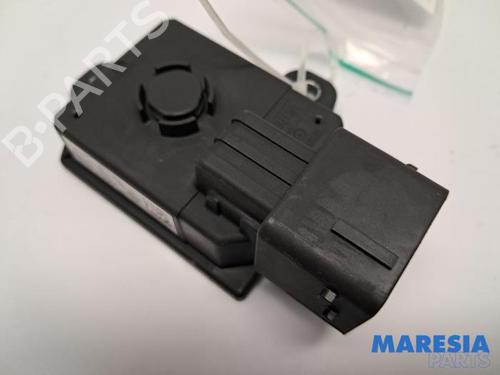 Used Electronic sensor PEUGEOT 308 II (LB_, LP_, LW_, LH_, L3_) 1.2 THP 130 (131 hp) 31511356