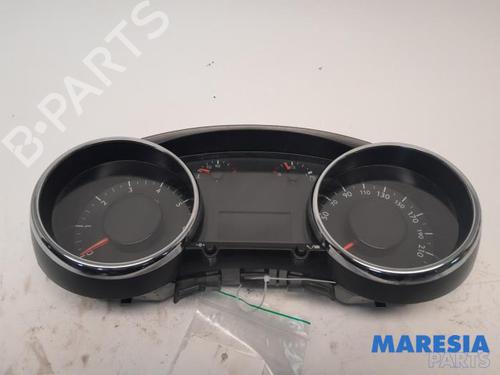 Used Instrument cluster PEUGEOT 5008 (0U_, 0E_) 1.6 16V (156 hp) 31454632