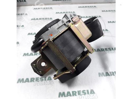 Sikkerhedssele bag højre Sikkerhedssele bag højre RENAULT LAGUNA II Grandtour (KG0/1_) 2.2 dCi (KG0F) (150 hp) 31452228 31452228