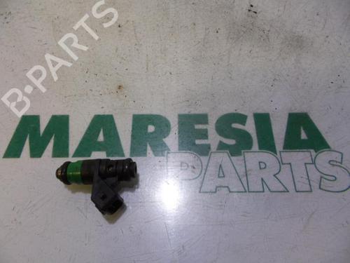 Used Injector RENAULT SCÉNIC II (JM0/1_) 2.0 (JM05, JM0U, JM1N, JM1U, JM2V) (135 hp) 31442735