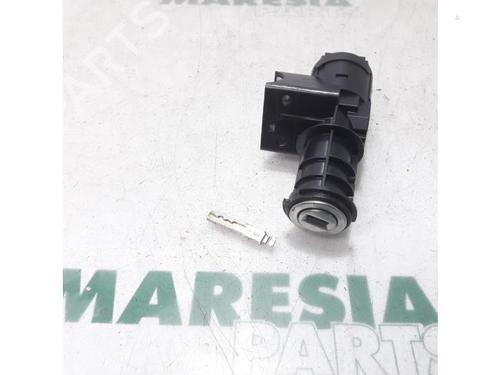 Used Ignition barrel FIAT PANDA (169_) 1.2 (169.AXB11, 169.AXB1A) (60 hp) 31512873