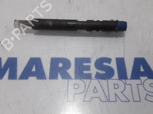 Used Injector RENAULT KANGOO Express (FC0/1_) 1.5 dCi (FC08, FC09) (82 hp) 31413654