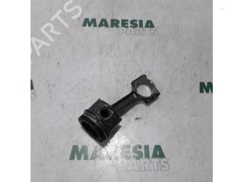 Other RENAULT KANGOO Express (FW0/1_) 1.5 dCi 90 (FW0G, FW05, FW08, FW11) | BP31416657O1 - Image 2