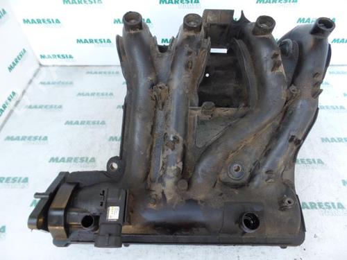 injection-rail-renault-clio-ii-bb_-cb_-1998-1999-2000-2001-2002-2003-2004-2005-2006-2007-2008-2009-2010-2011-2012-2013-2014-2015-2016-31456847 main image
