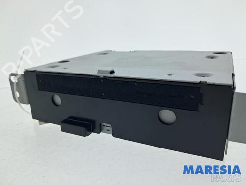 Used Radio Radio 37875725 37875725