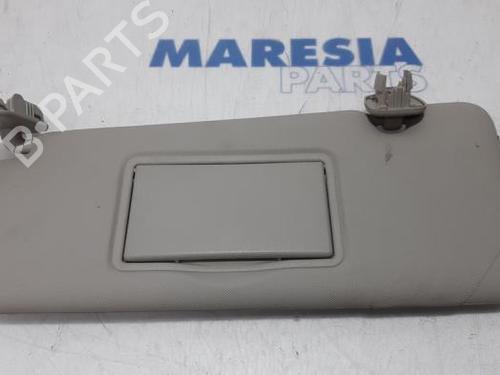 left-sun-visor-renault-clio-iv-grandtour-kh_-2012-2013-2014-2015-2016-2017-2018-2019-2020-2021-31390909 main image