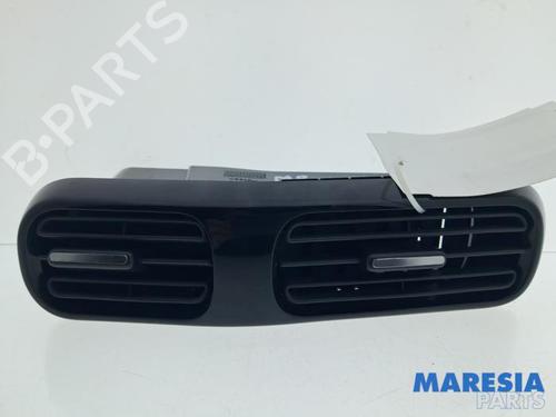 Used Air vent Air vent 37524352 37524352