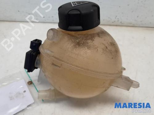 Used Expansion tank Expansion tank PEUGEOT 3008 I MPV (0U_) 1.6 THP (156 hp) 31482271 31482271