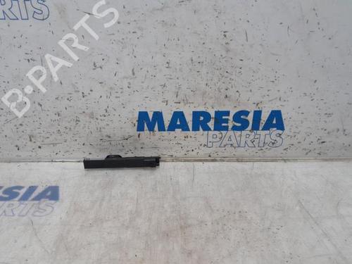 ander-citroen-c4-cactus-2014-31517979 main image