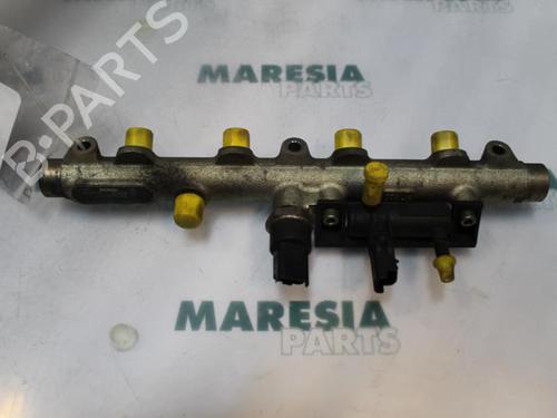 Used Injection rail FIAT SCUDO Van (220_) 2.0 JTD 16V (109 hp) 31468180