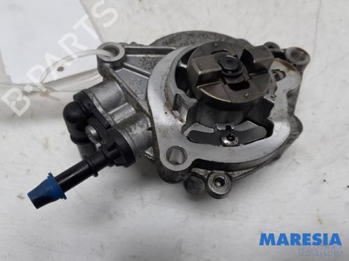Used Vacuum pump PEUGEOT 308 II (LB_, LP_, LW_, LH_, L3_) 1.2 THP 110 (110 hp) 31498581