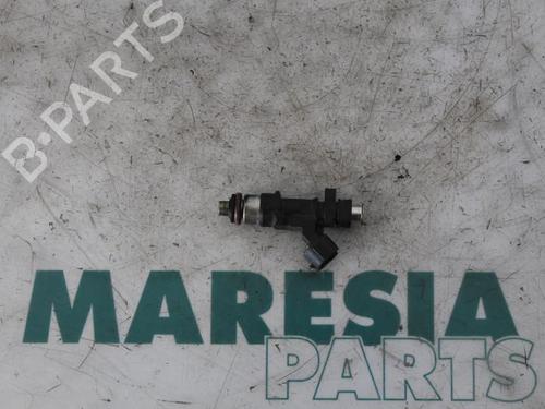 Used Injector PEUGEOT 206 CC (2D) 1.6 16V (2DNFUF, 2DNFUR) (109 hp) 31505262