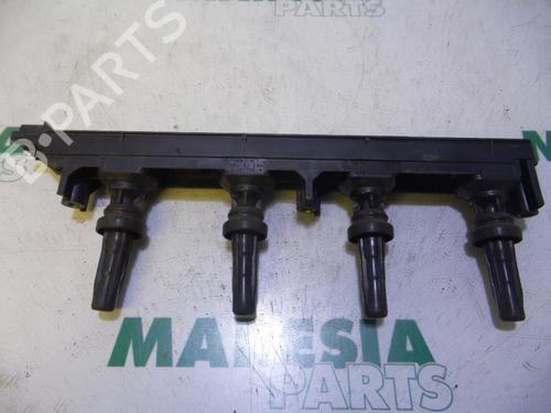 Used Ignition coil PEUGEOT 307 SW (3H) 2.0 16V (140 hp) 31481554