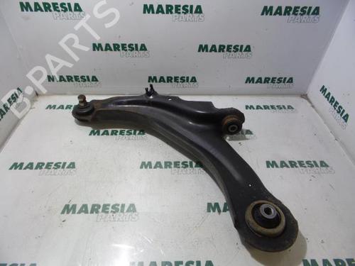 Used Left front suspension arm RENAULT SCÉNIC II (JM0/1_) 1.6 16V (JM1R) (112 hp) 31503661