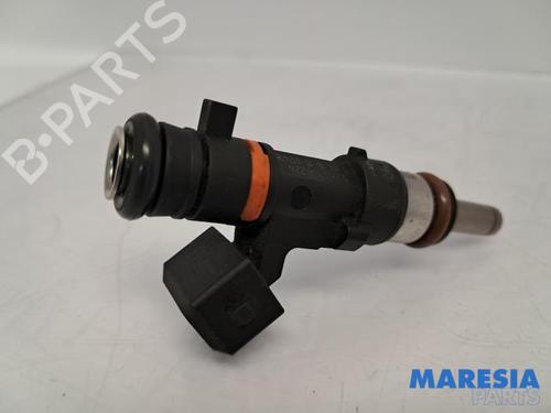 Used Injector ALFA ROMEO GIULIETTA (940_) 1.4 TB (940FXB1A, 940FXB11) (170 hp) 31417368
