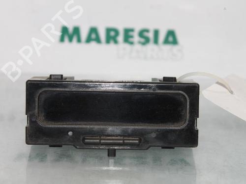 electronic-module-renault-megane-ii-bm01_-cm01_-2001-2002-2003-2004-2005-2006-2007-2008-2009-2010-2011-2012-31451784 main image